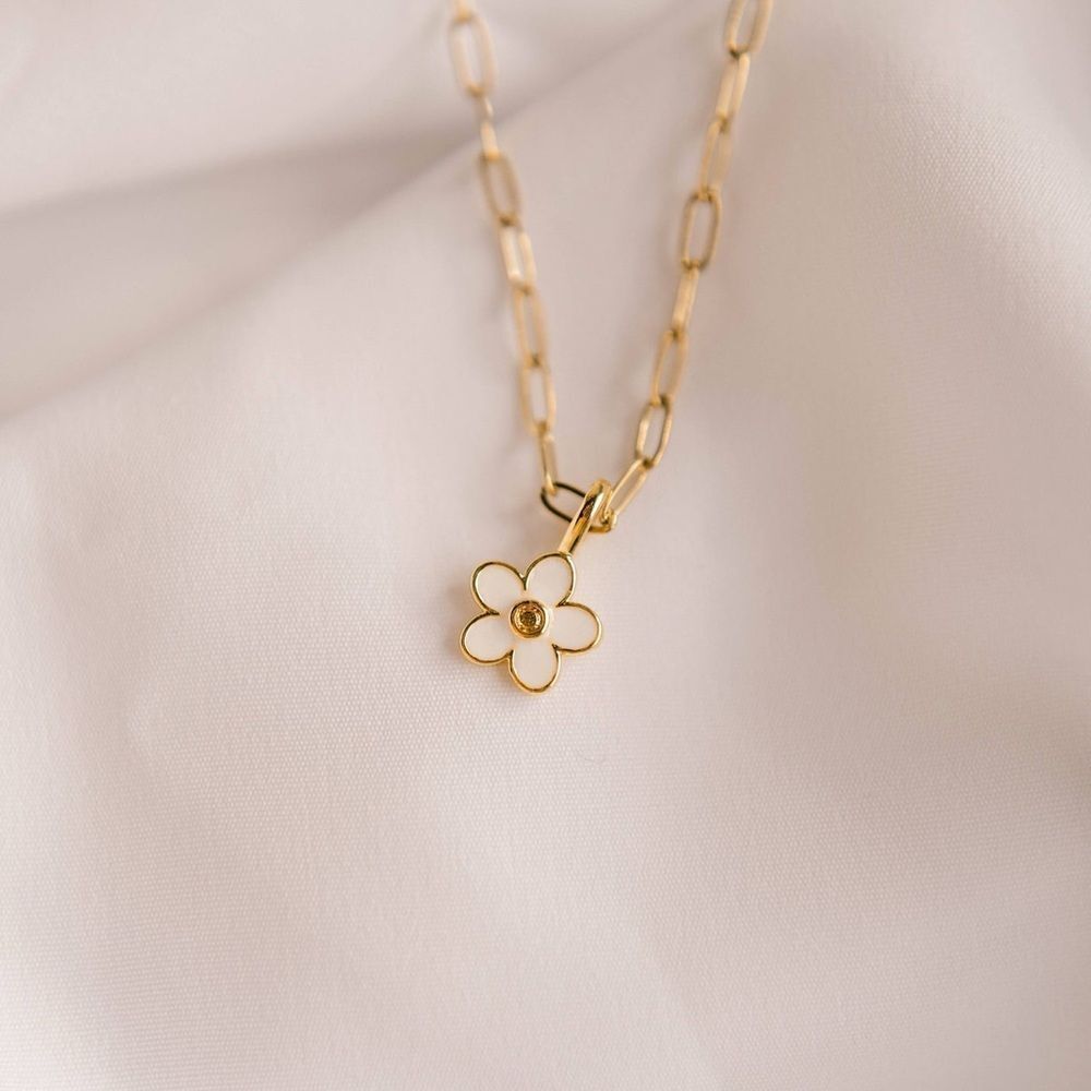 New Dear Heart Consider the Wildflowers Gold Pendant Necklace White Enamel